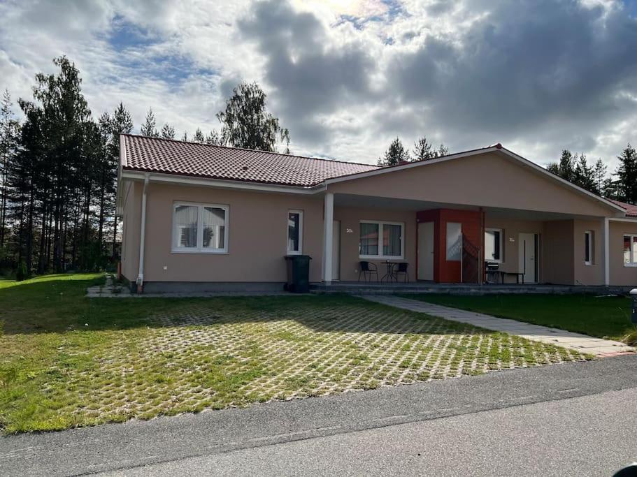 サンドビーケン Beautiful Terraced House With Private Parkingヴィラ エクステリア 写真